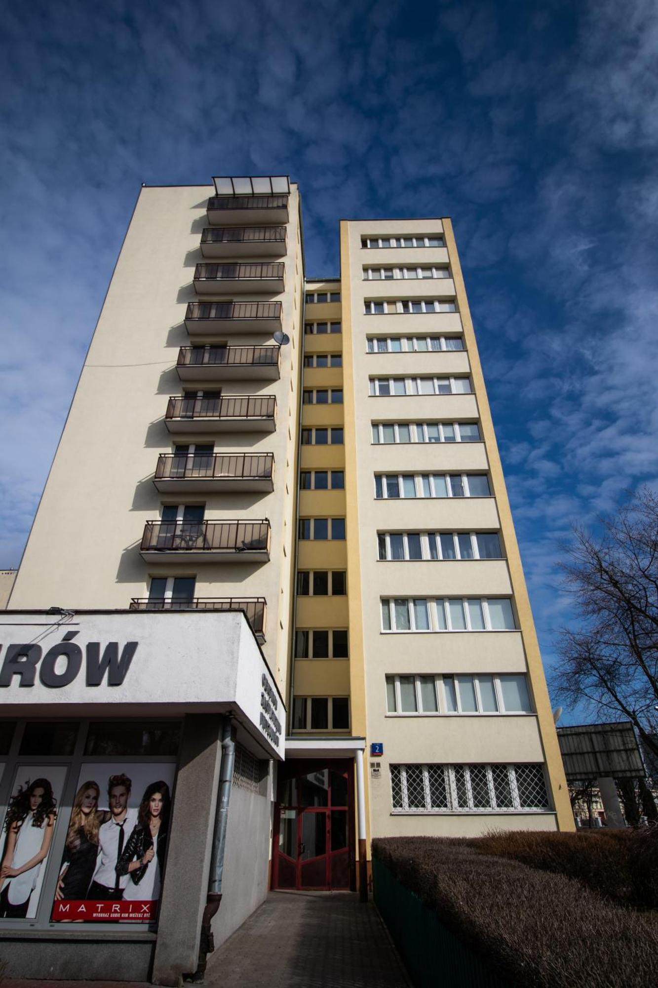 Piotrapartments - Daleka Cozy Train&Airport Apartment Варшава Екстериор снимка